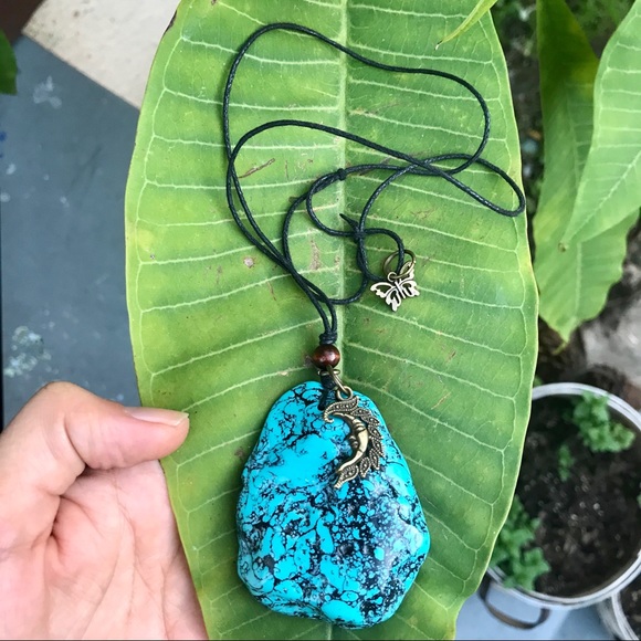 Jewelry - 🌙✨Magnesite Necklace✨🌙
